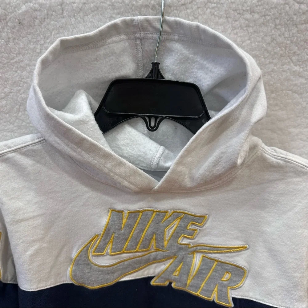 Boys Medium Nike Sweatshirt Hoodie